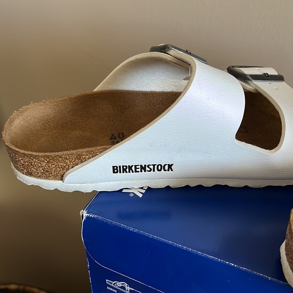 BIRKENSTOCK AZ SOFT BED SANDAL IN EXCELLENT CONDITION! ONLY WORN A COUPLE TIMES! - Picture 4 of 7